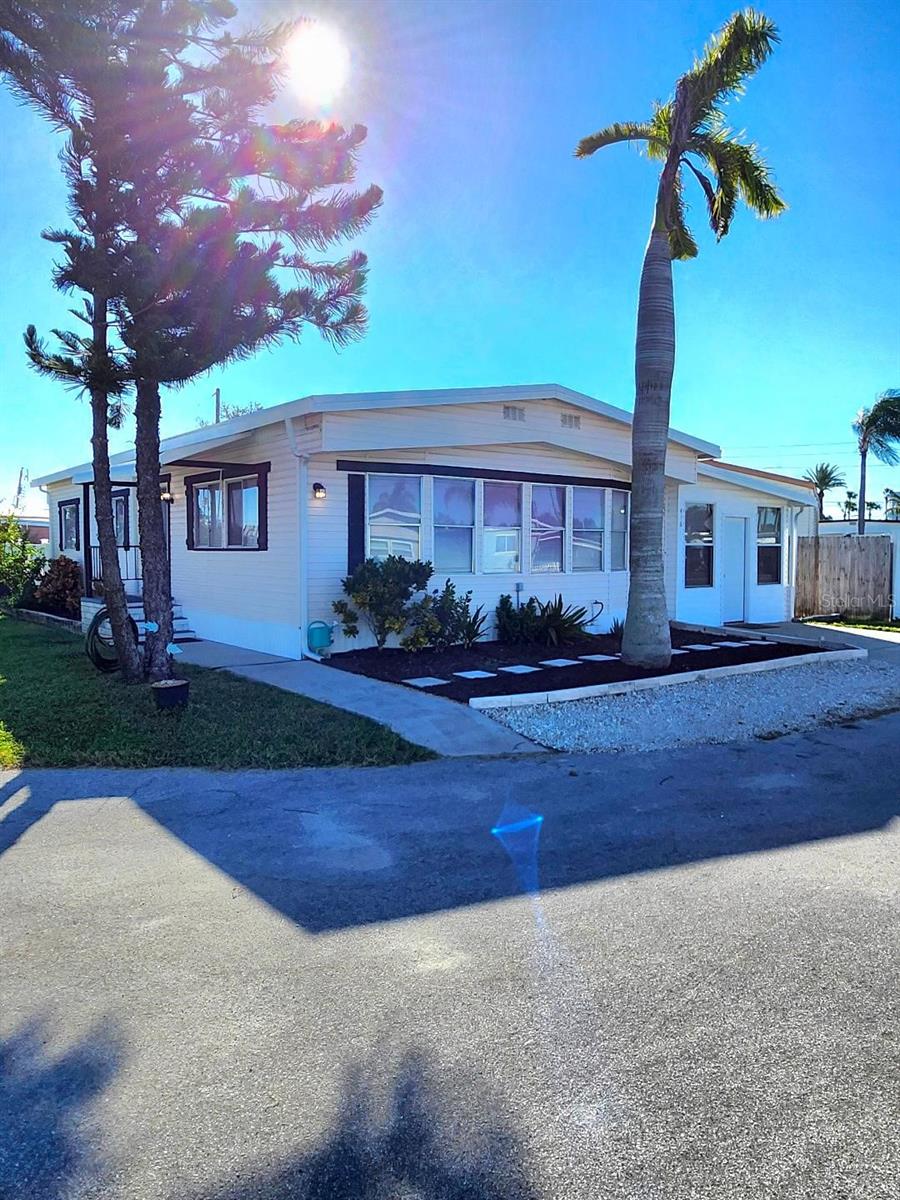 Details for 416 52nd Avenue Drive W, BRADENTON, FL 34207