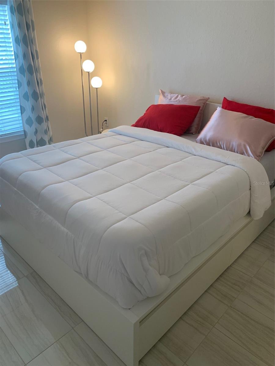 Image 4 of 12 For 5140 Northridge Road 204