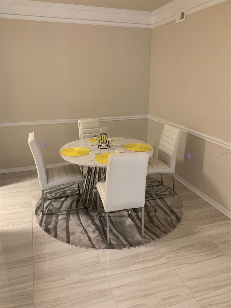 Image 7 of 12 For 5140 Northridge Road 204