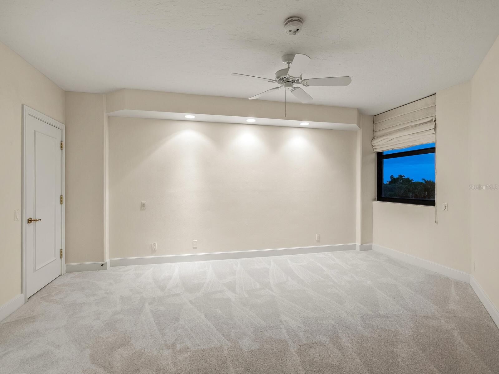 Image 35 of 44 For 1241 Gulf Of Mexico Drive 203