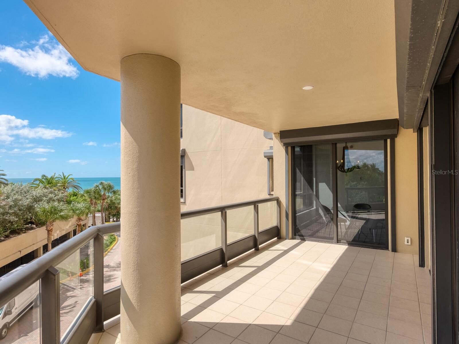 Image 4 of 44 For 1241 Gulf Of Mexico Drive 203