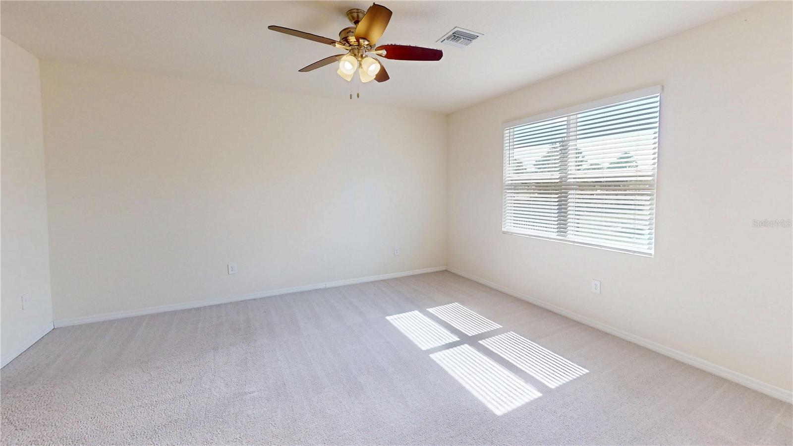 Image 15 of 33 For 13816 Woodbridge Terrace