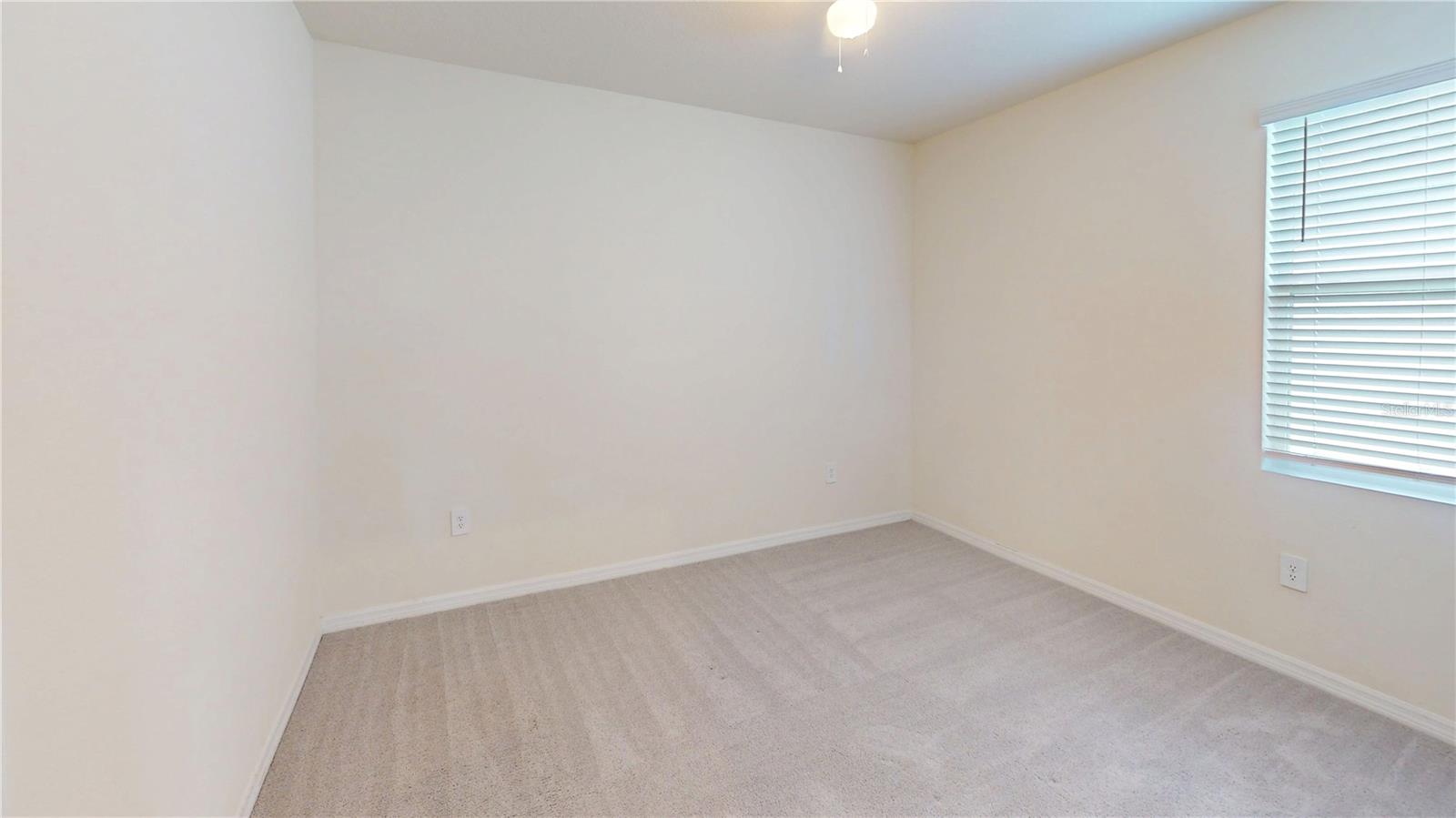 Image 21 of 33 For 13816 Woodbridge Terrace