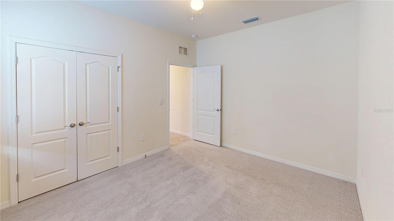 Image 22 of 33 For 13816 Woodbridge Terrace