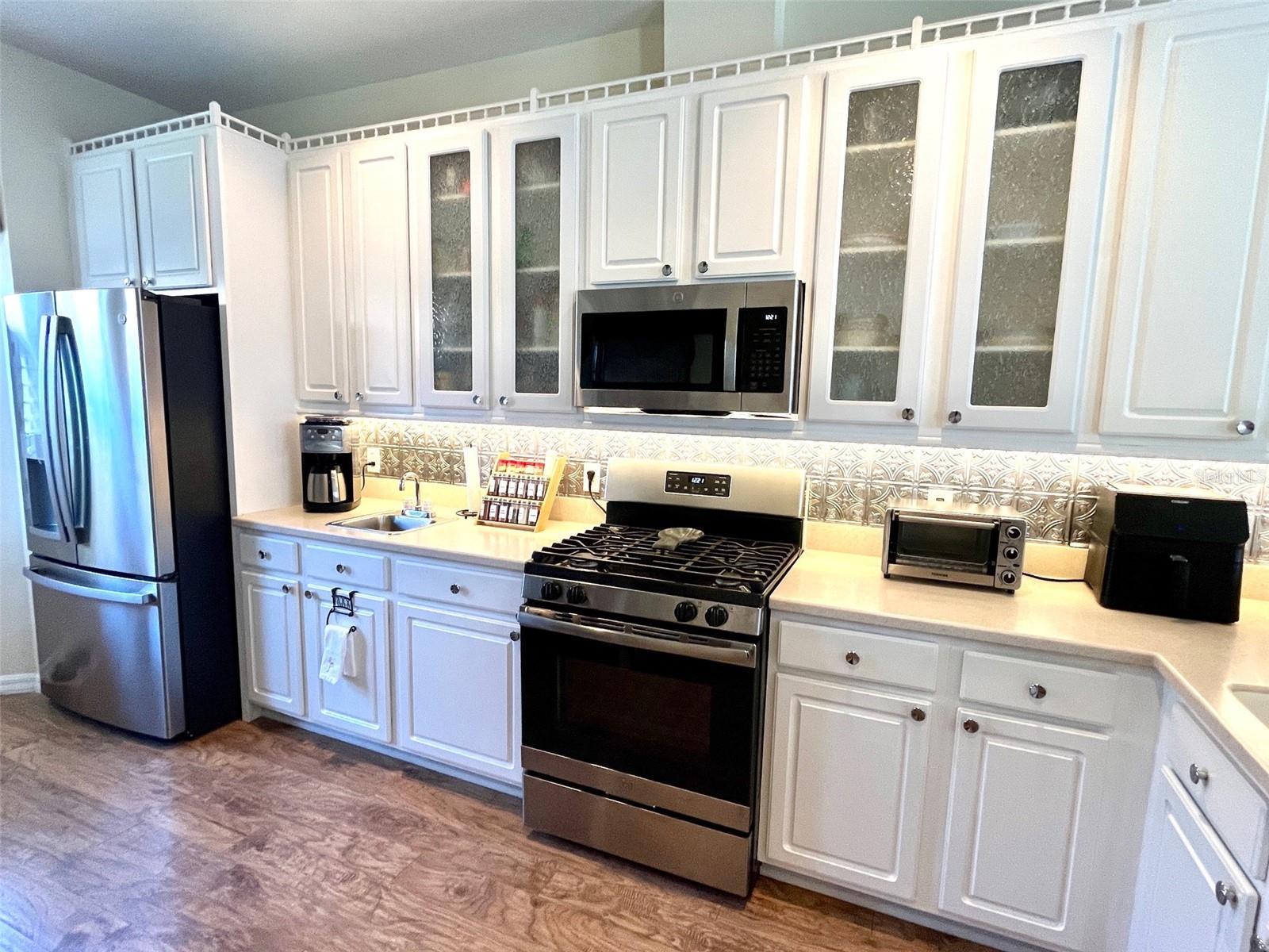 Image 10 of 63 For 7619 Teal Trace