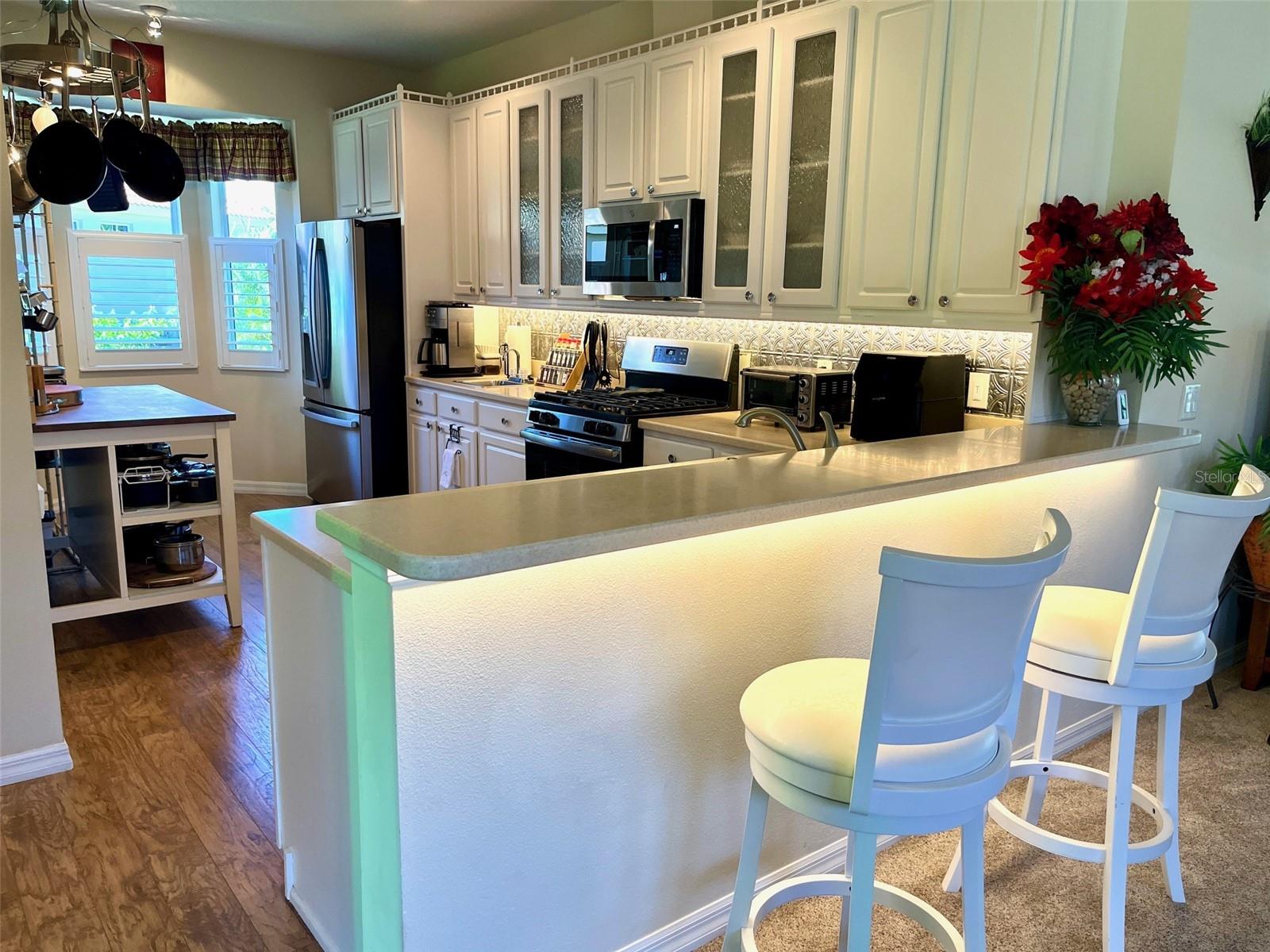 Image 3 of 63 For 7619 Teal Trace