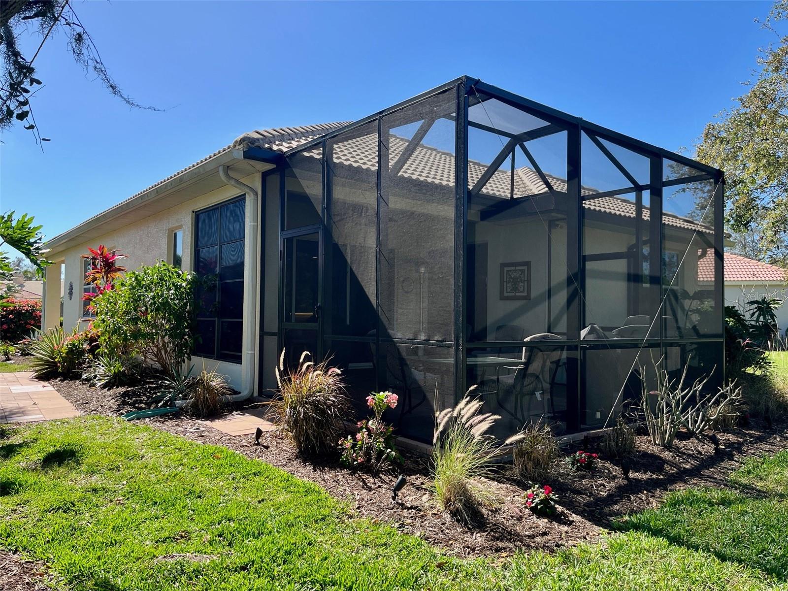 Image 41 of 63 For 7619 Teal Trace