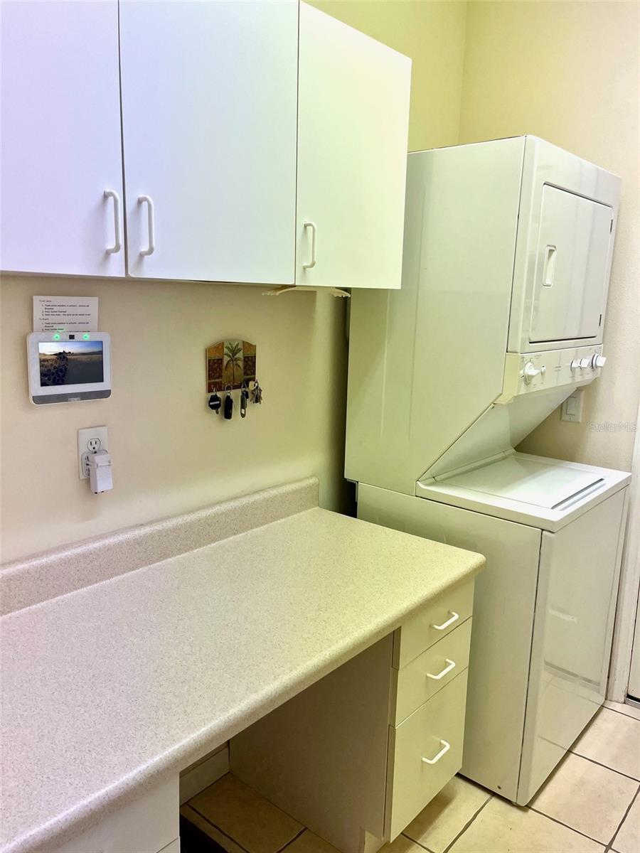 Image 60 of 63 For 7619 Teal Trace