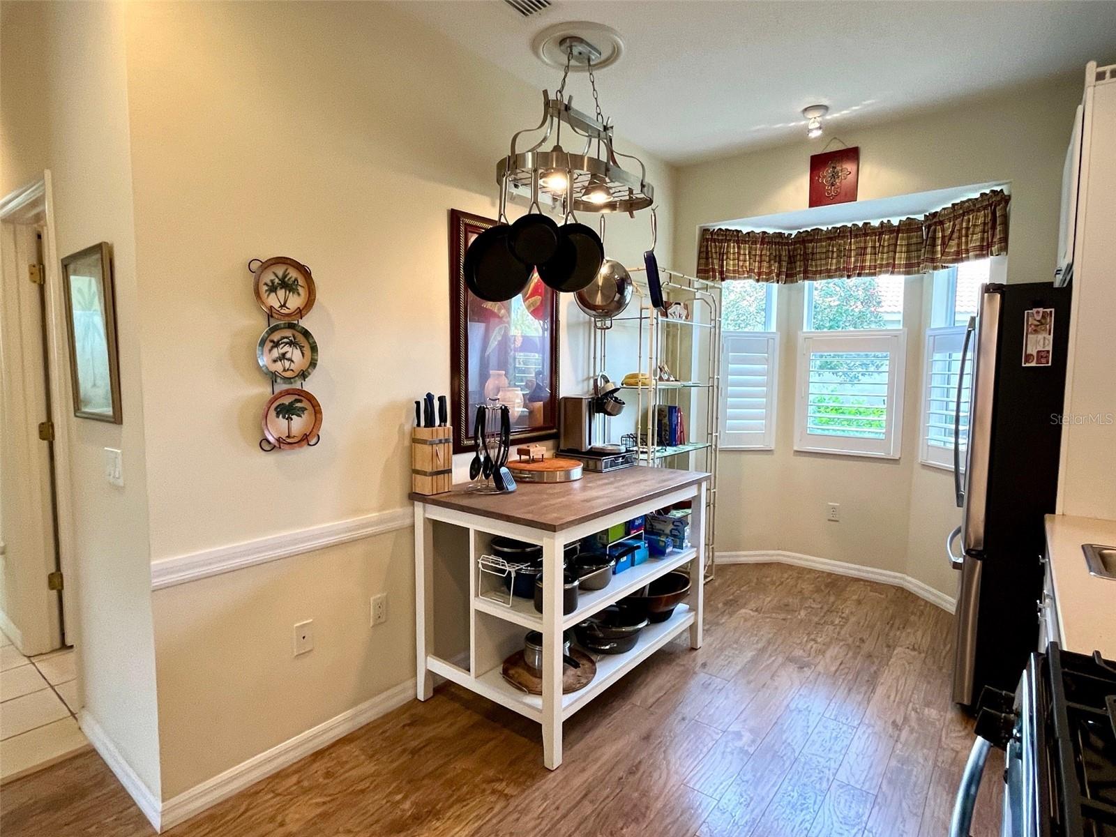 Image 62 of 63 For 7619 Teal Trace