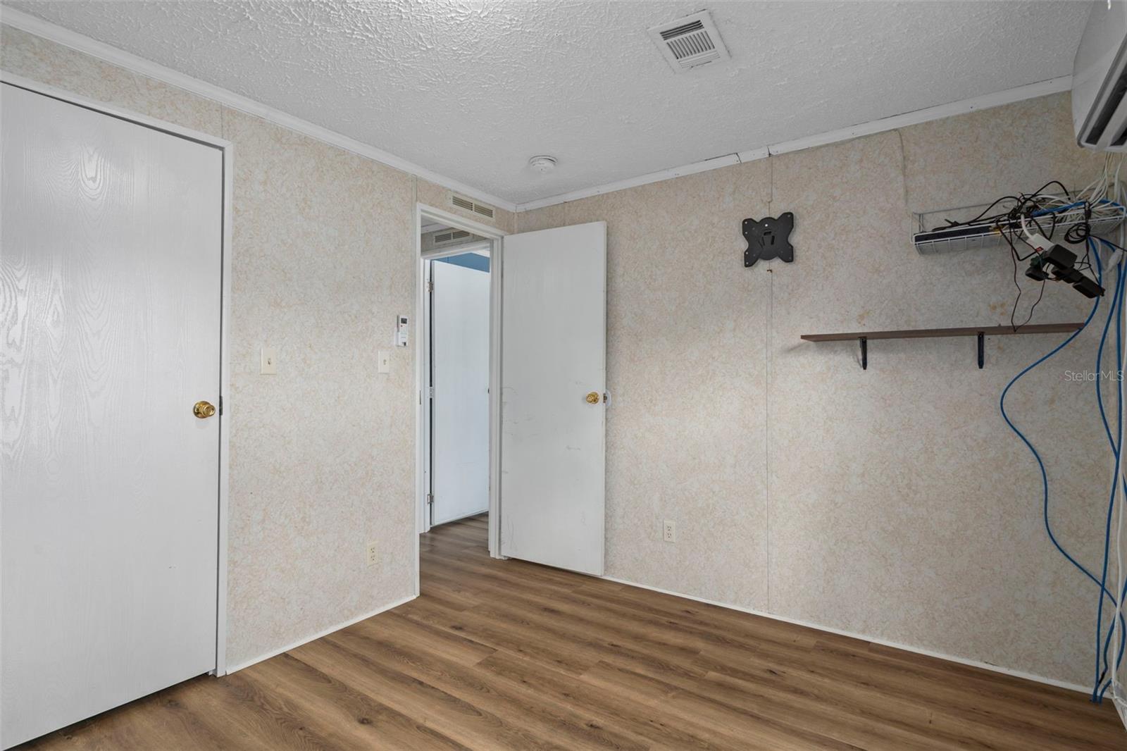 Image 41 of 48 For 16119 Naples Street