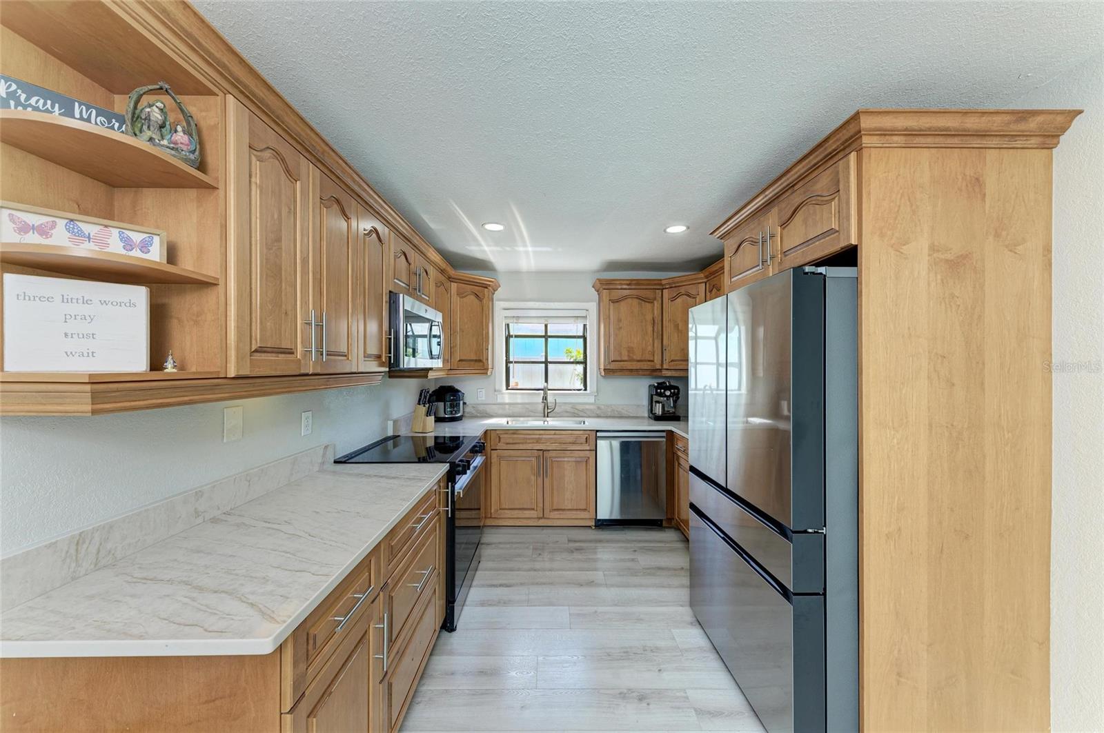 Image 15 of 45 For 6601 Mauna Loa Boulevard