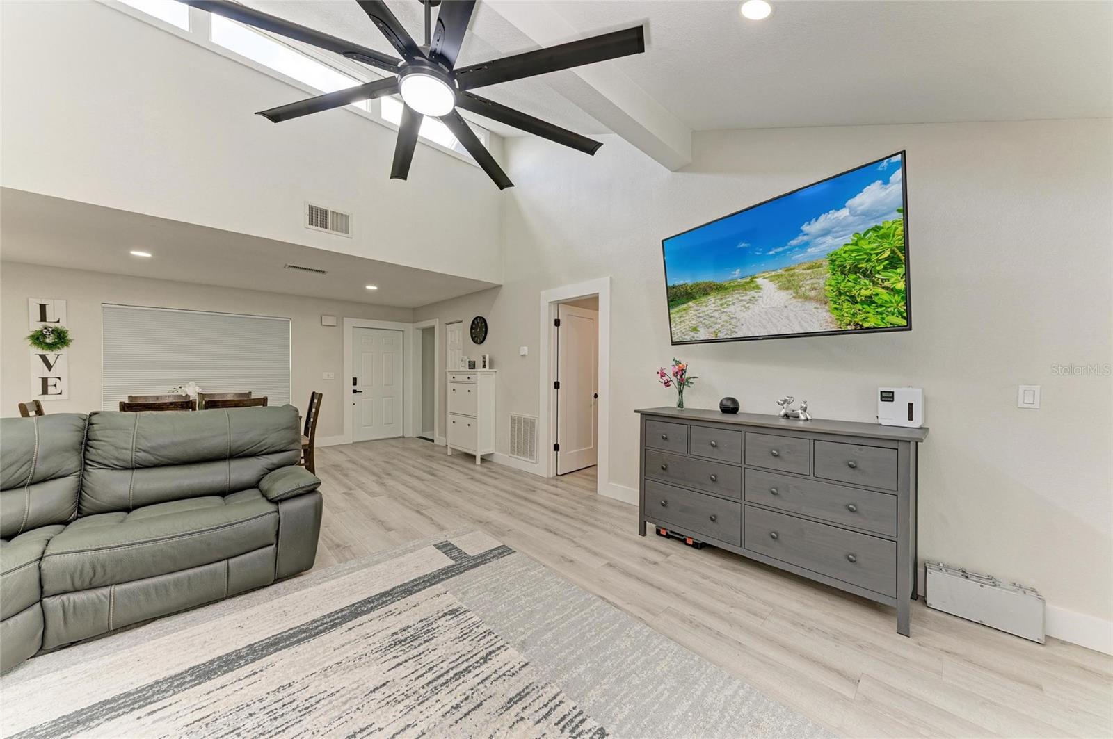 Image 20 of 45 For 6601 Mauna Loa Boulevard