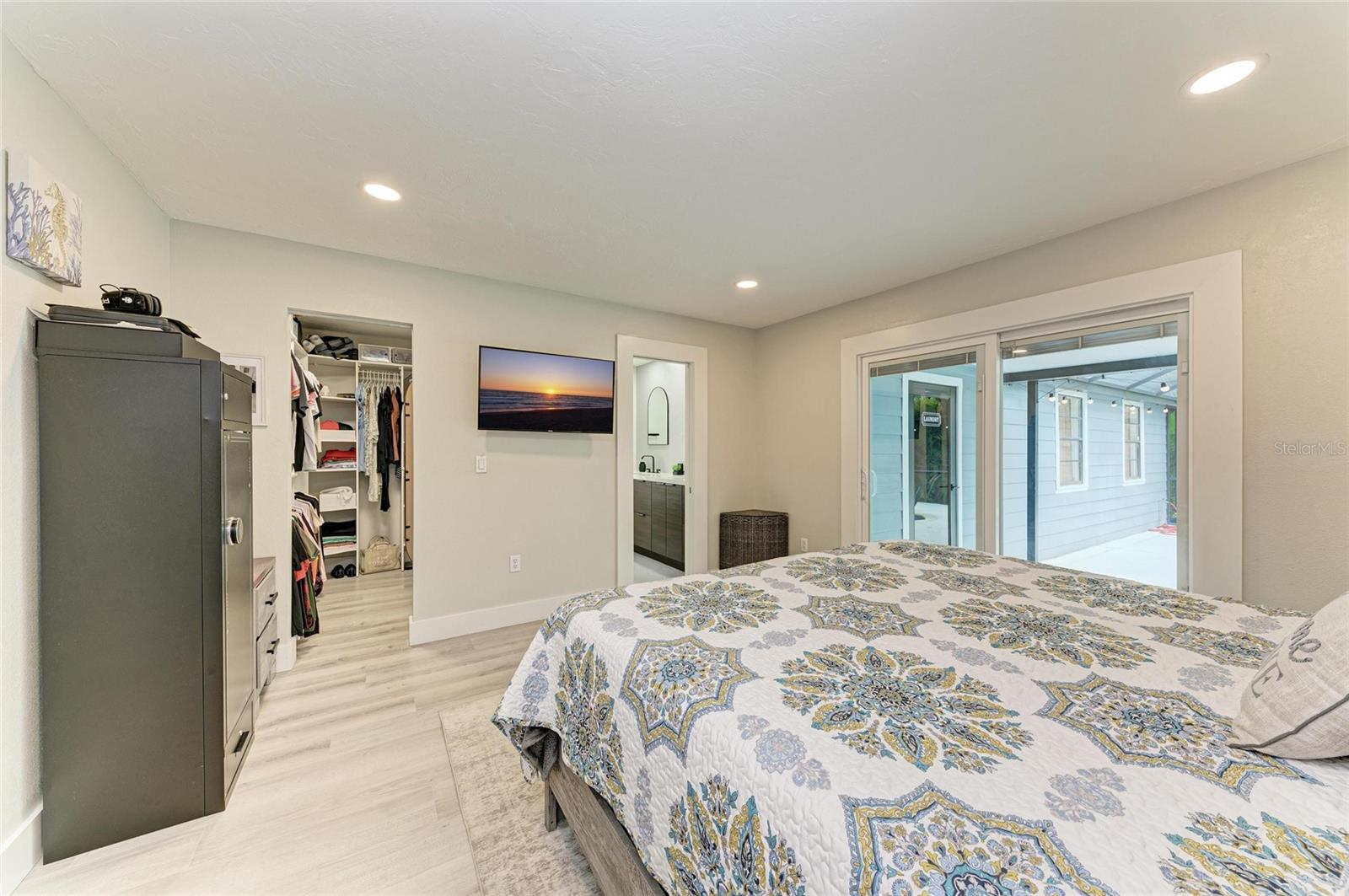 Image 32 of 45 For 6601 Mauna Loa Boulevard