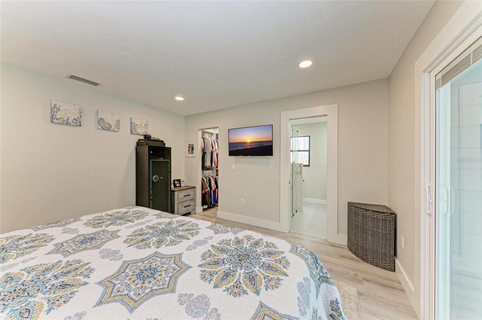 Image 33 of 45 For 6601 Mauna Loa Boulevard