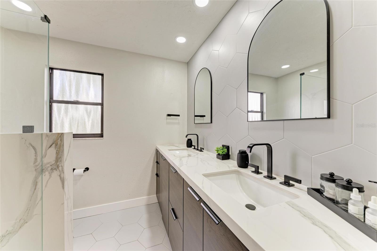 Image 34 of 45 For 6601 Mauna Loa Boulevard