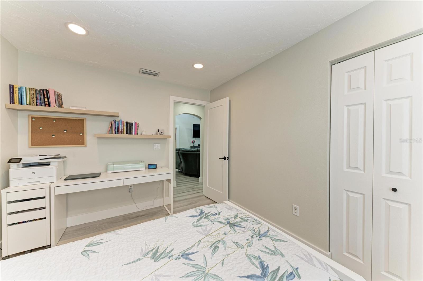 Image 37 of 45 For 6601 Mauna Loa Boulevard