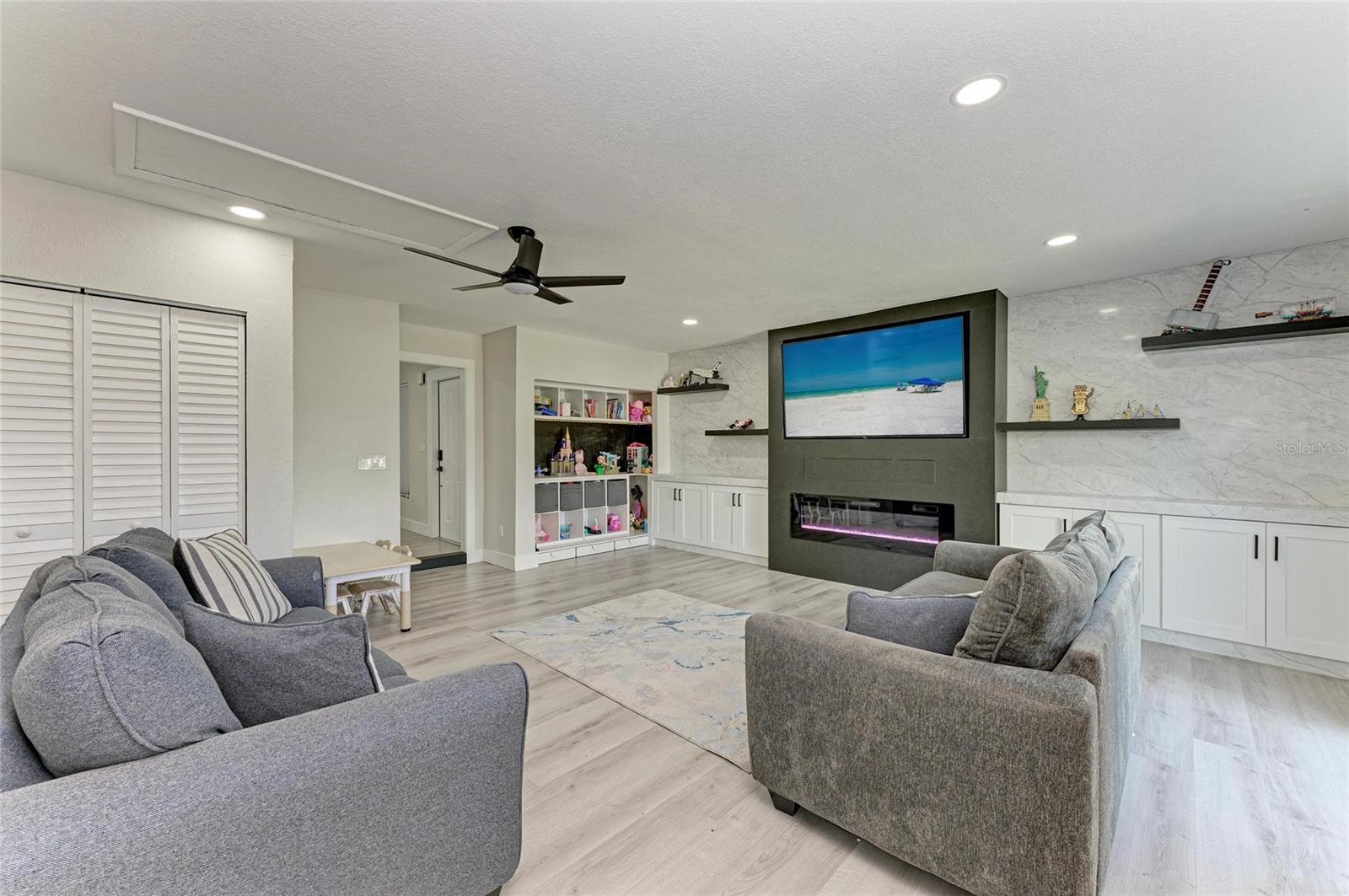 Image 42 of 45 For 6601 Mauna Loa Boulevard