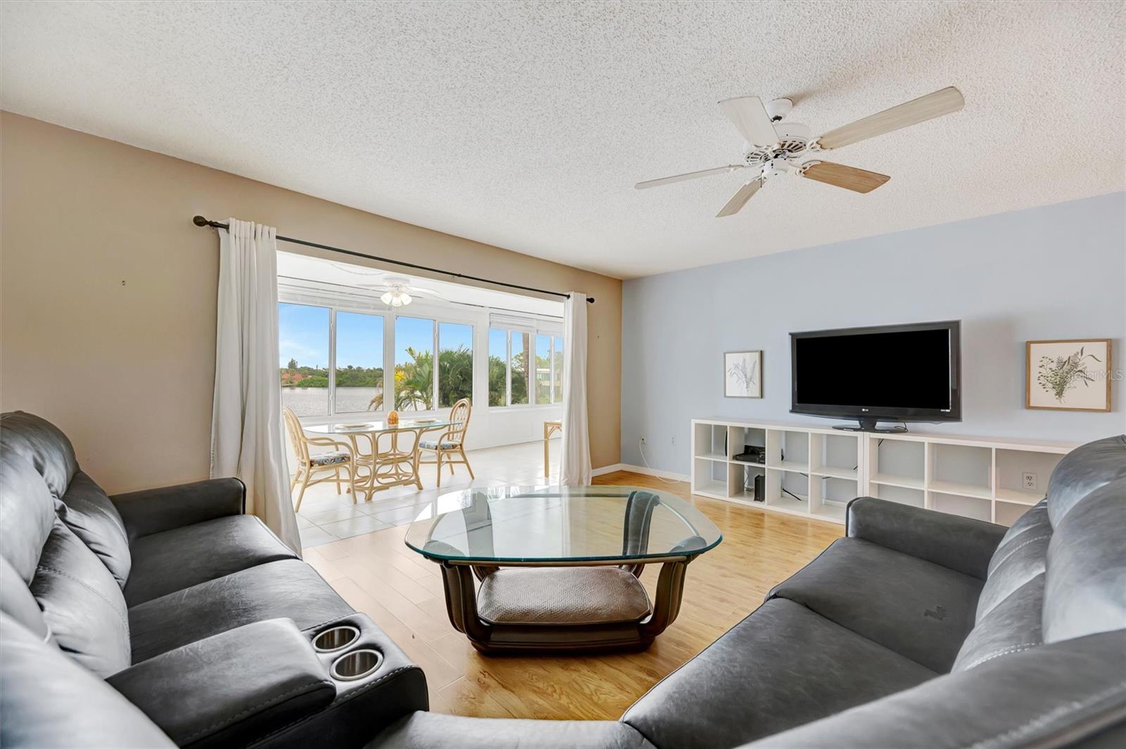 Image 12 of 35 For 119 Tidewater Drive