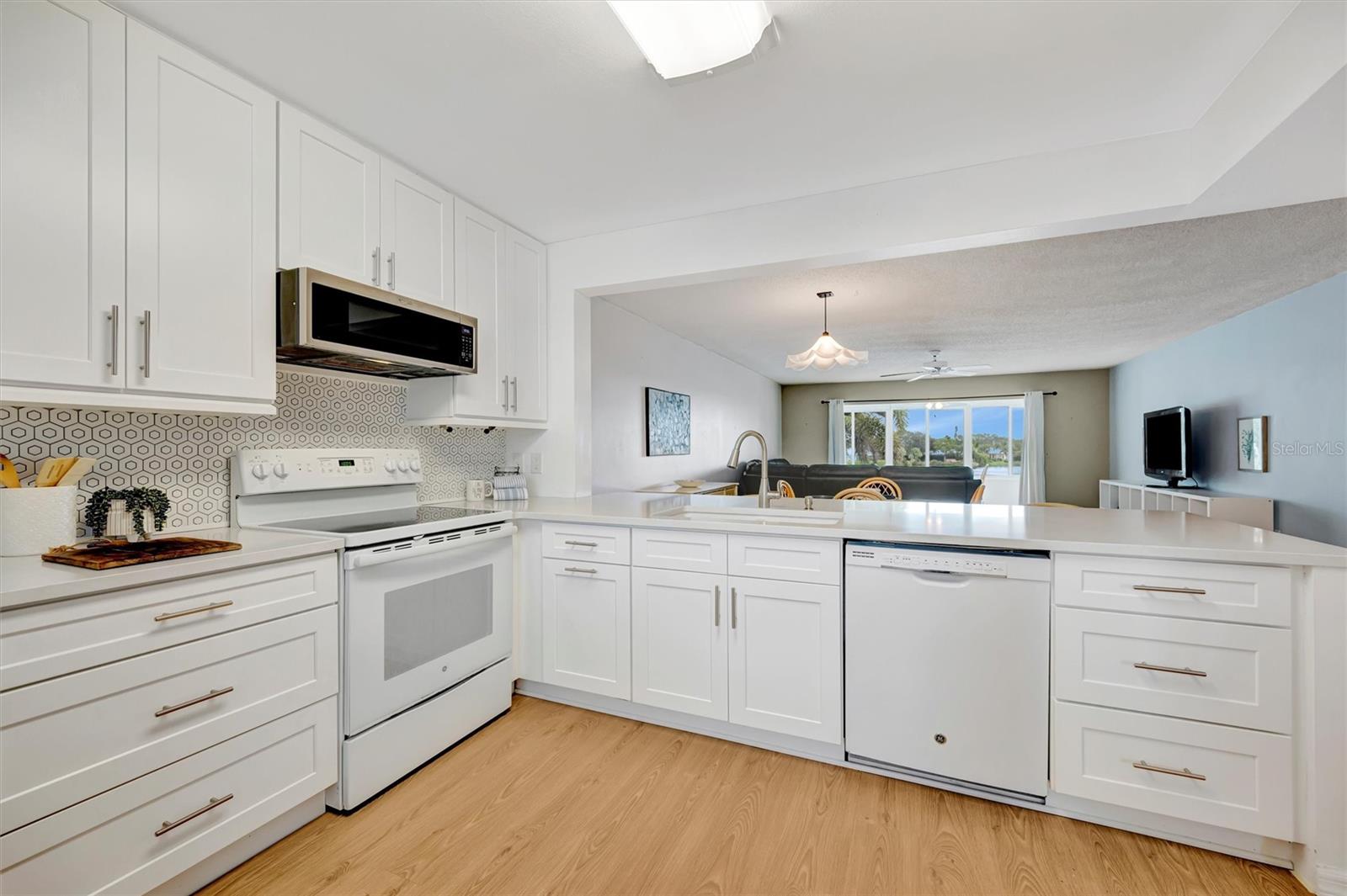 Image 19 of 35 For 119 Tidewater Drive