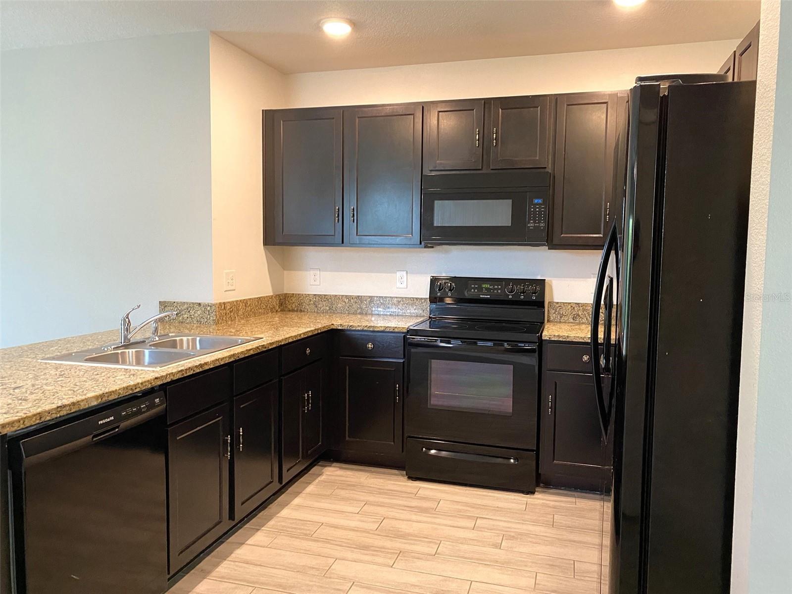 Image 8 of 28 For 5231 San Palermo Drive