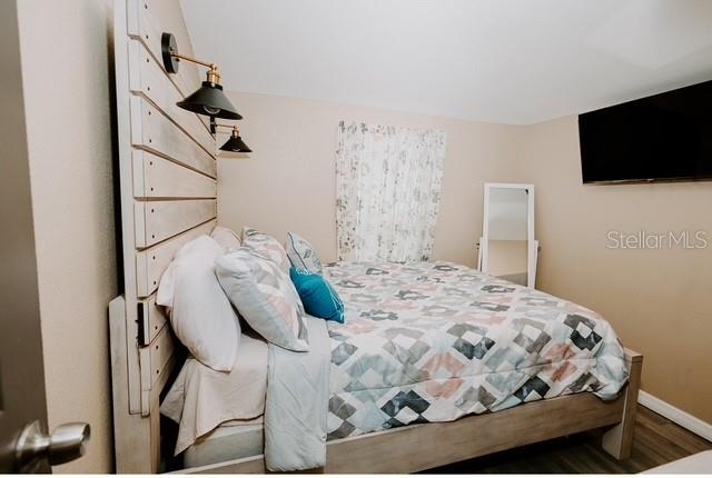 Listing photo id 12 for 822 Magnolia Street