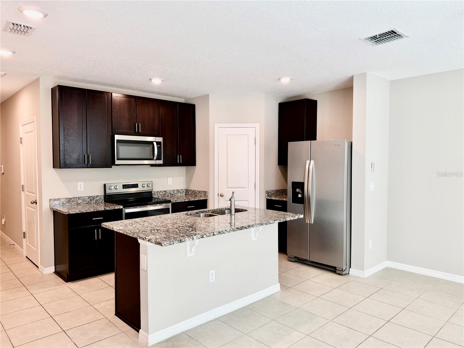 Image 11 of 68 For 5921 Sailor Coast Way