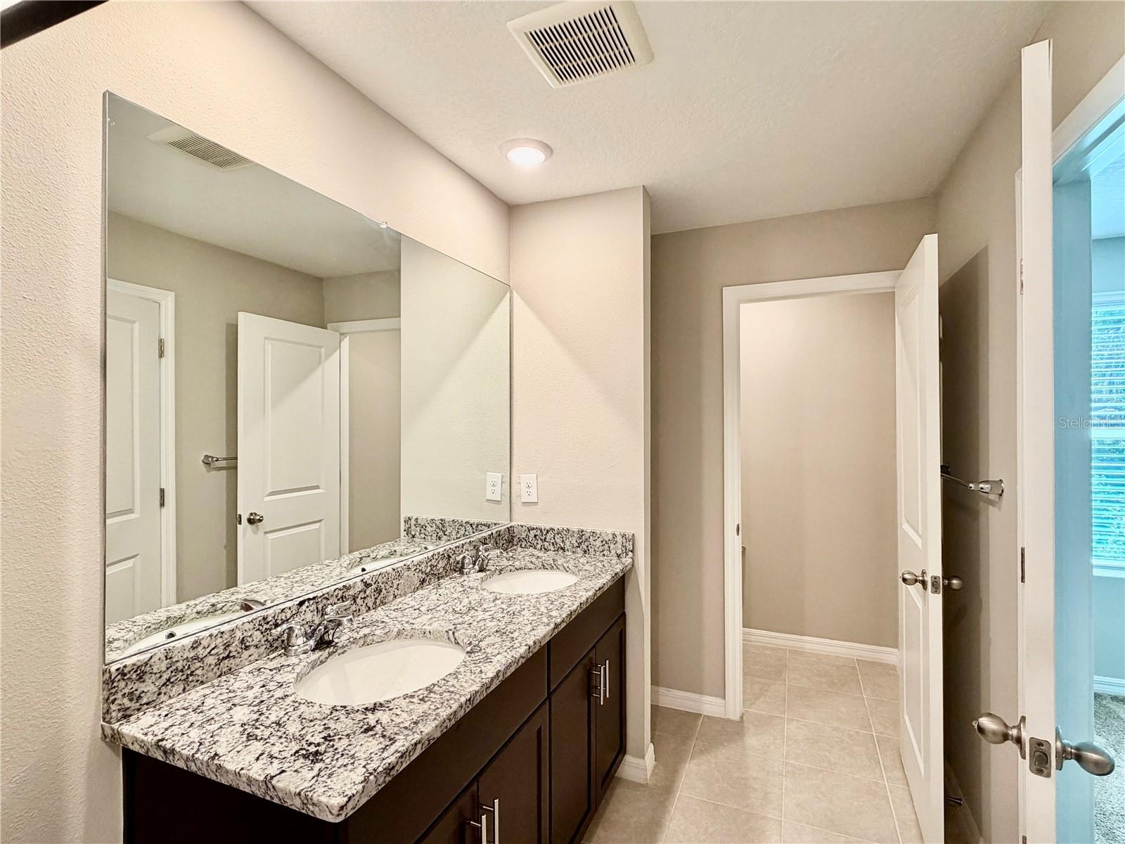 Image 35 of 68 For 5921 Sailor Coast Way