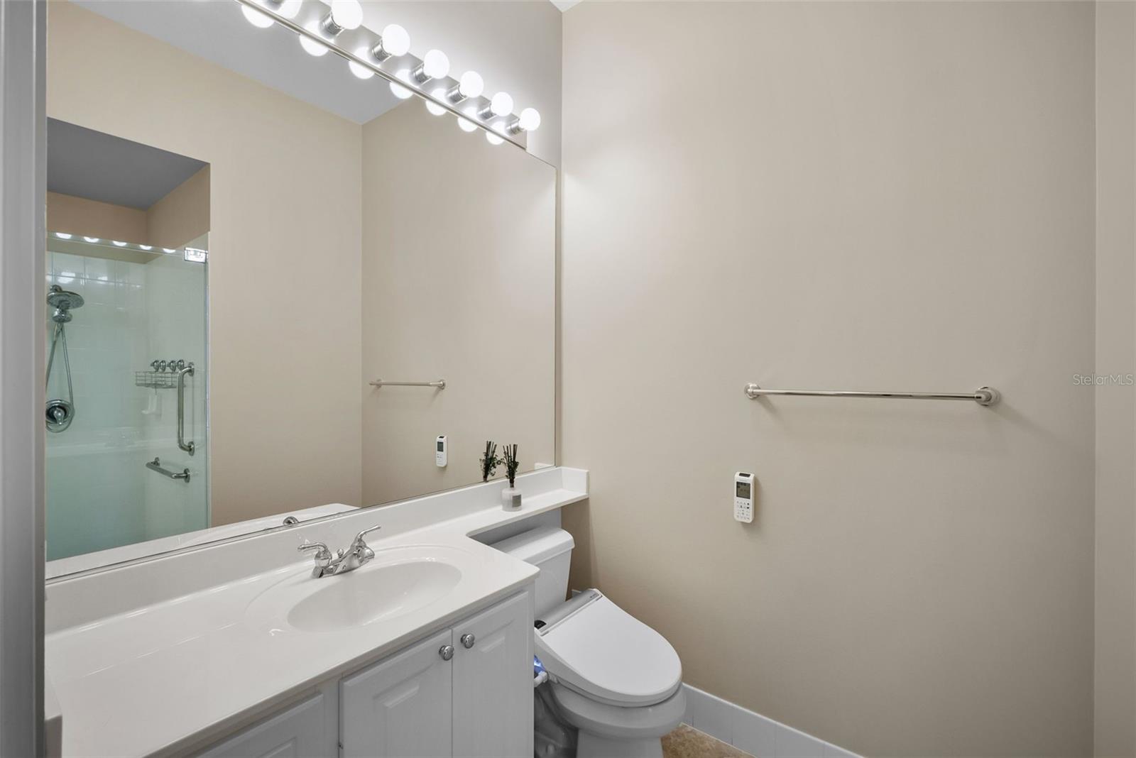 Image 22 of 79 For 5785 Valente Place