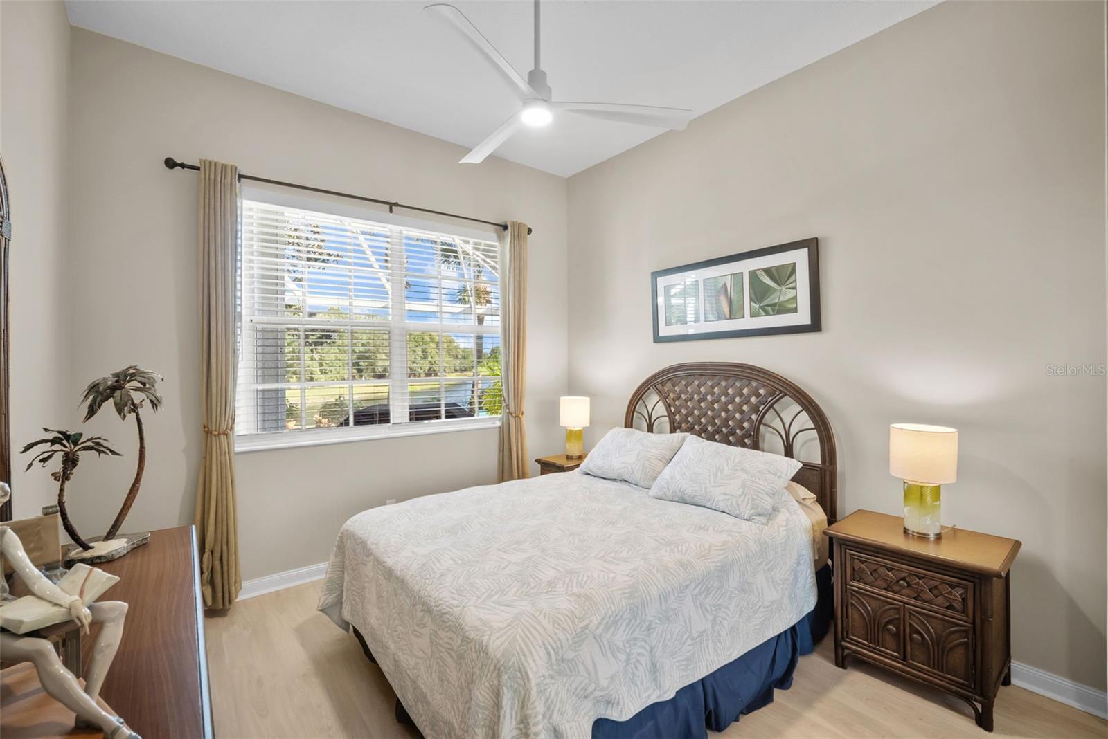 Image 27 of 79 For 5785 Valente Place