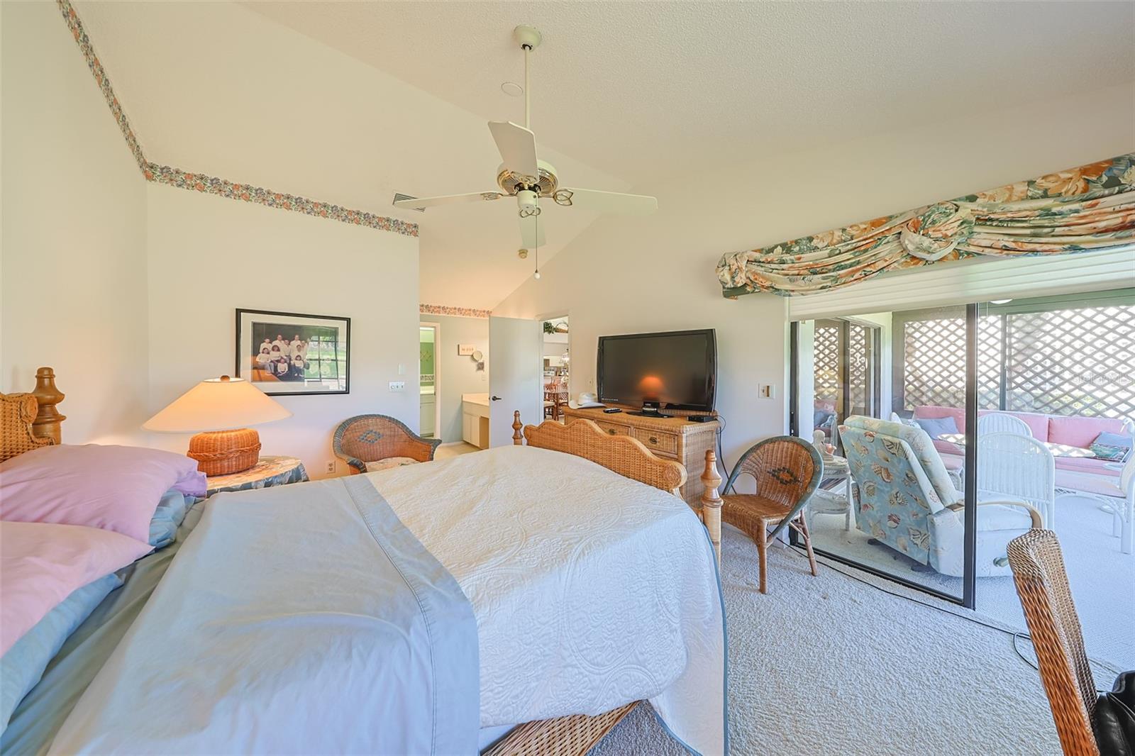 Image 16 of 56 For 5941 Clubside Drive 5941