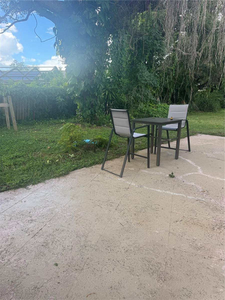 Image 5 of 18 For 4948 Camphor Avenue