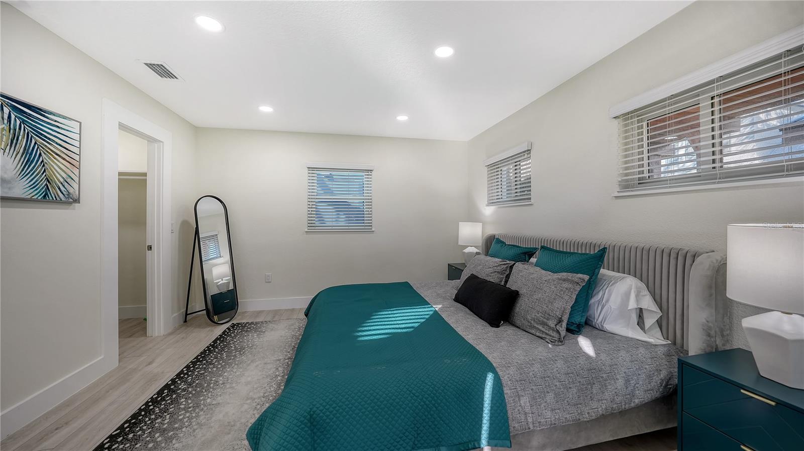 Image 42 of 50 For 1901 Morrill Street