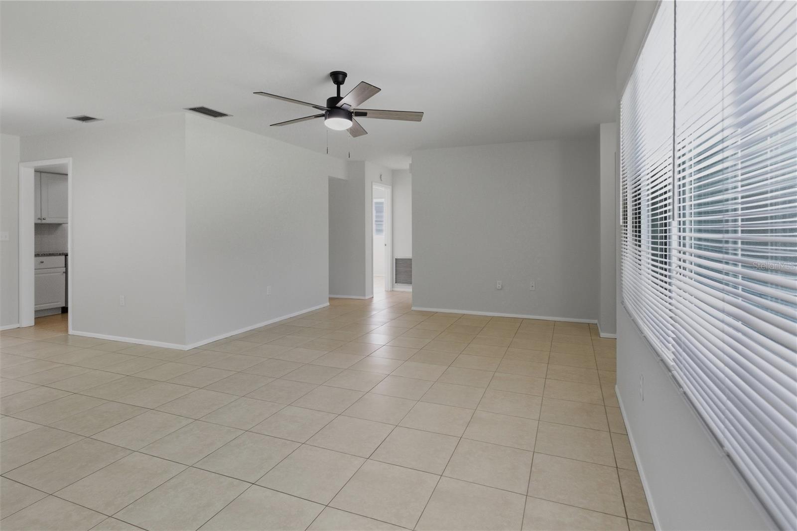 Image 5 of 28 For 3611 Southern Parkway W