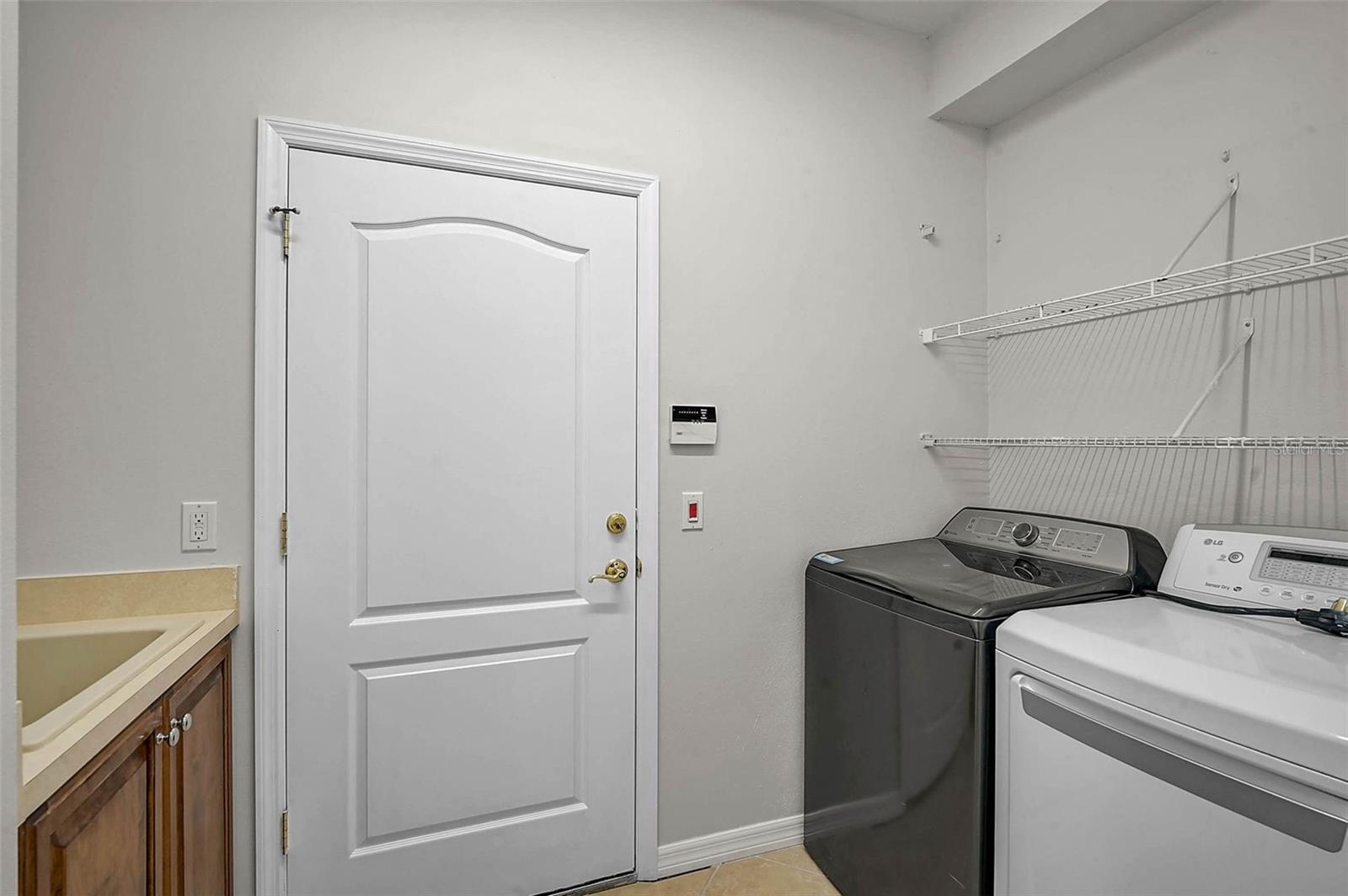 Image 16 of 34 For 7815 Ashley Circle