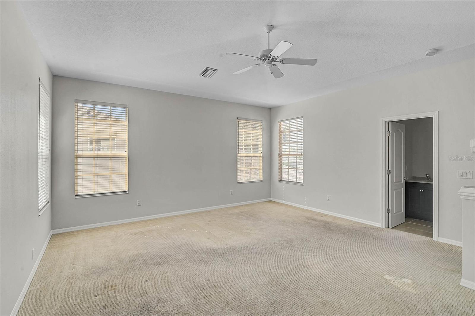 Image 21 of 34 For 7815 Ashley Circle
