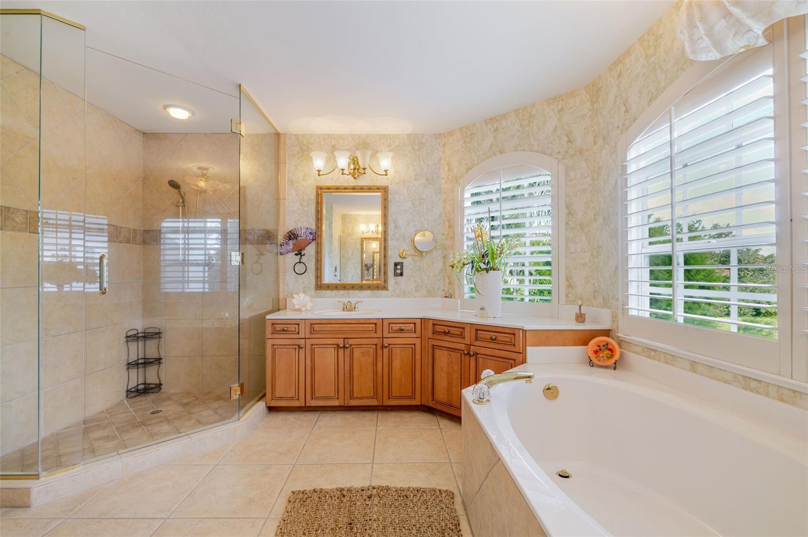 Image 38 of 82 For 13881 Blenheim Trail Road