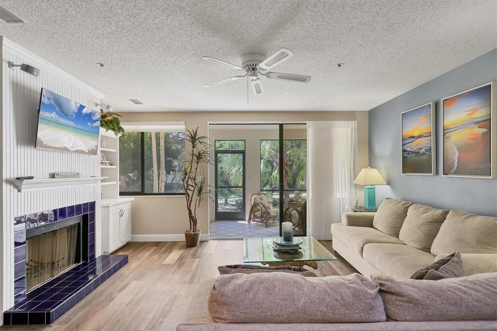 Image 2 of 44 For 1912 Harbourside Drive 602
