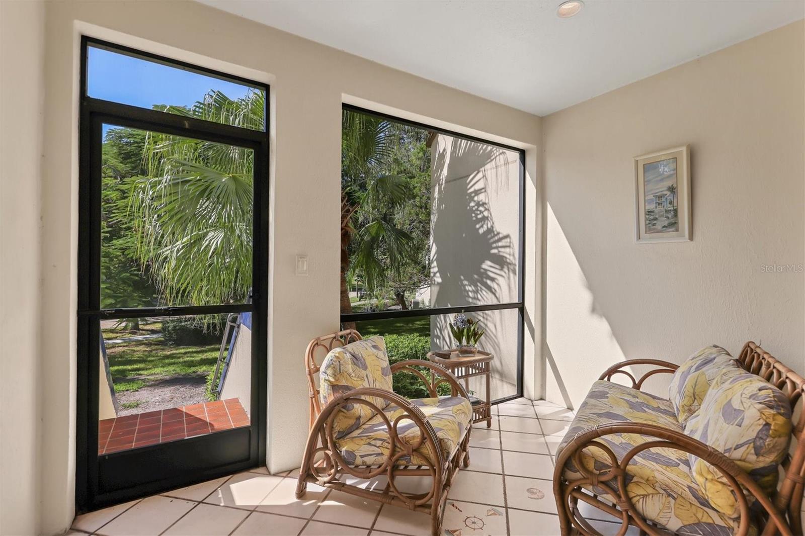 Image 4 of 44 For 1912 Harbourside Drive 602