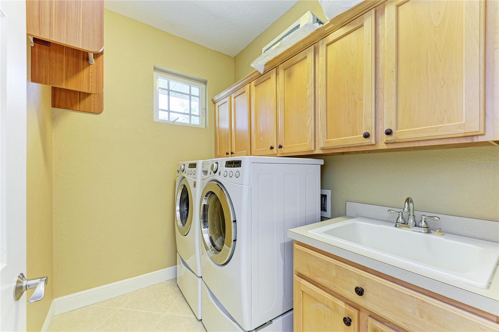 Image 36 of 65 For 6560 Moorings Point Circle 202