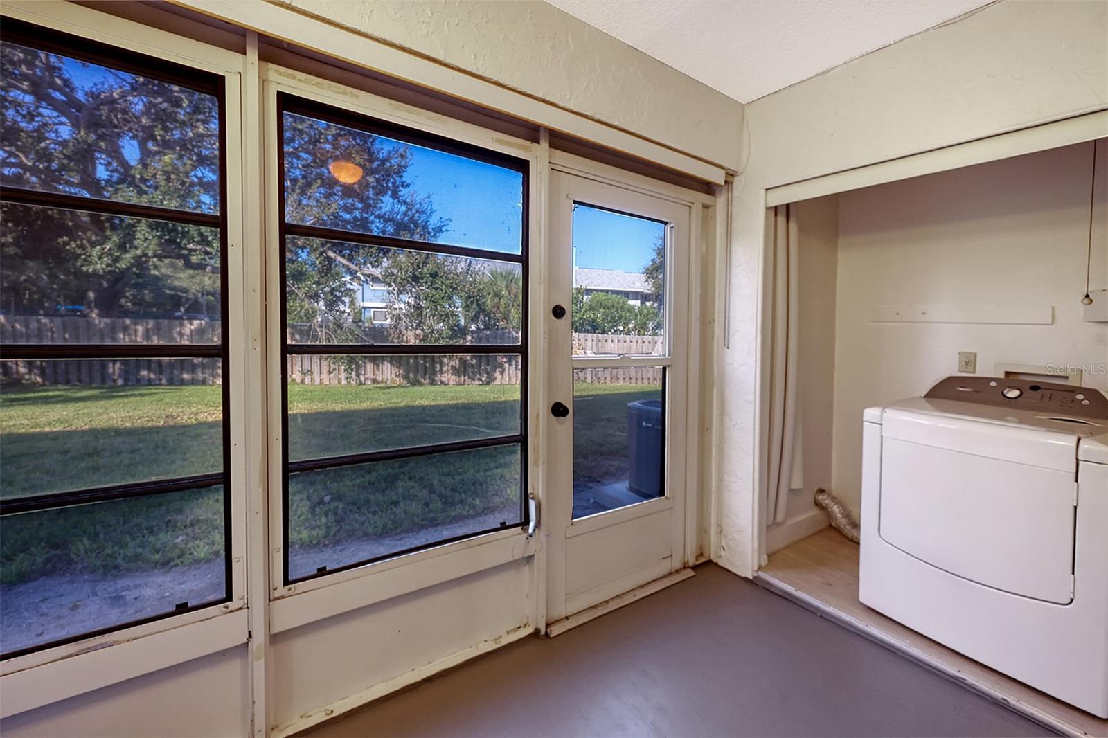 Image 17 of 49 For 2808 60th Avenue W 1904