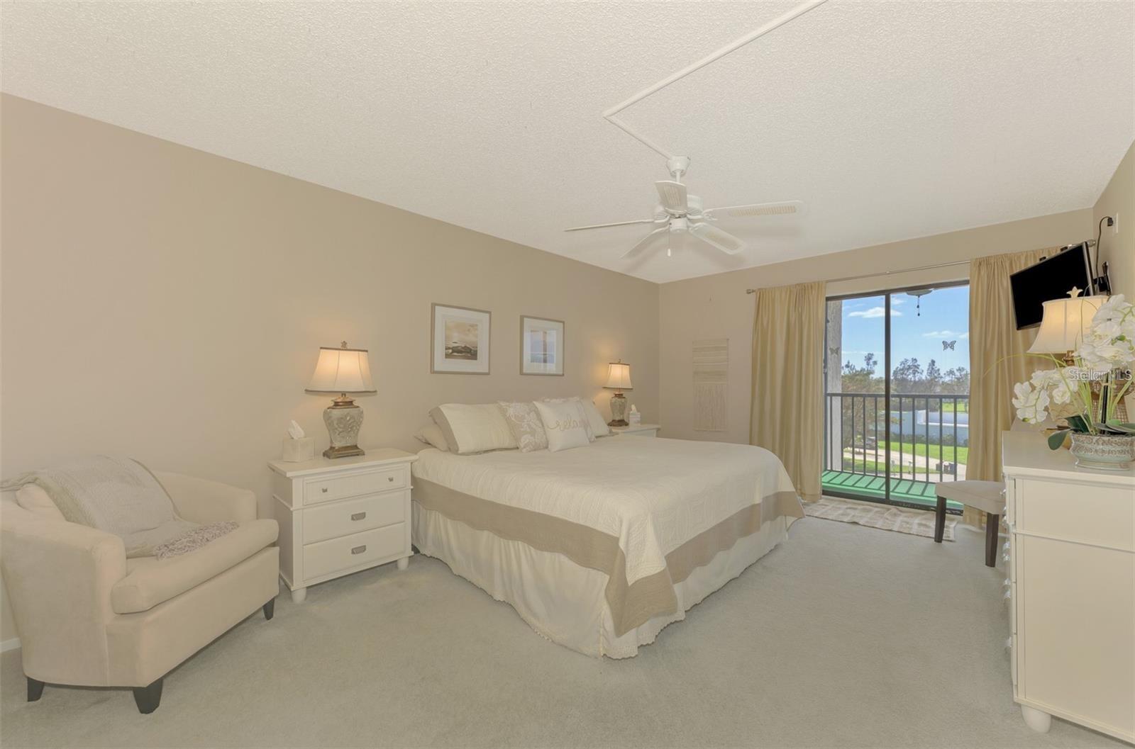 Image 11 of 24 For 6114 43rd Street W 407e