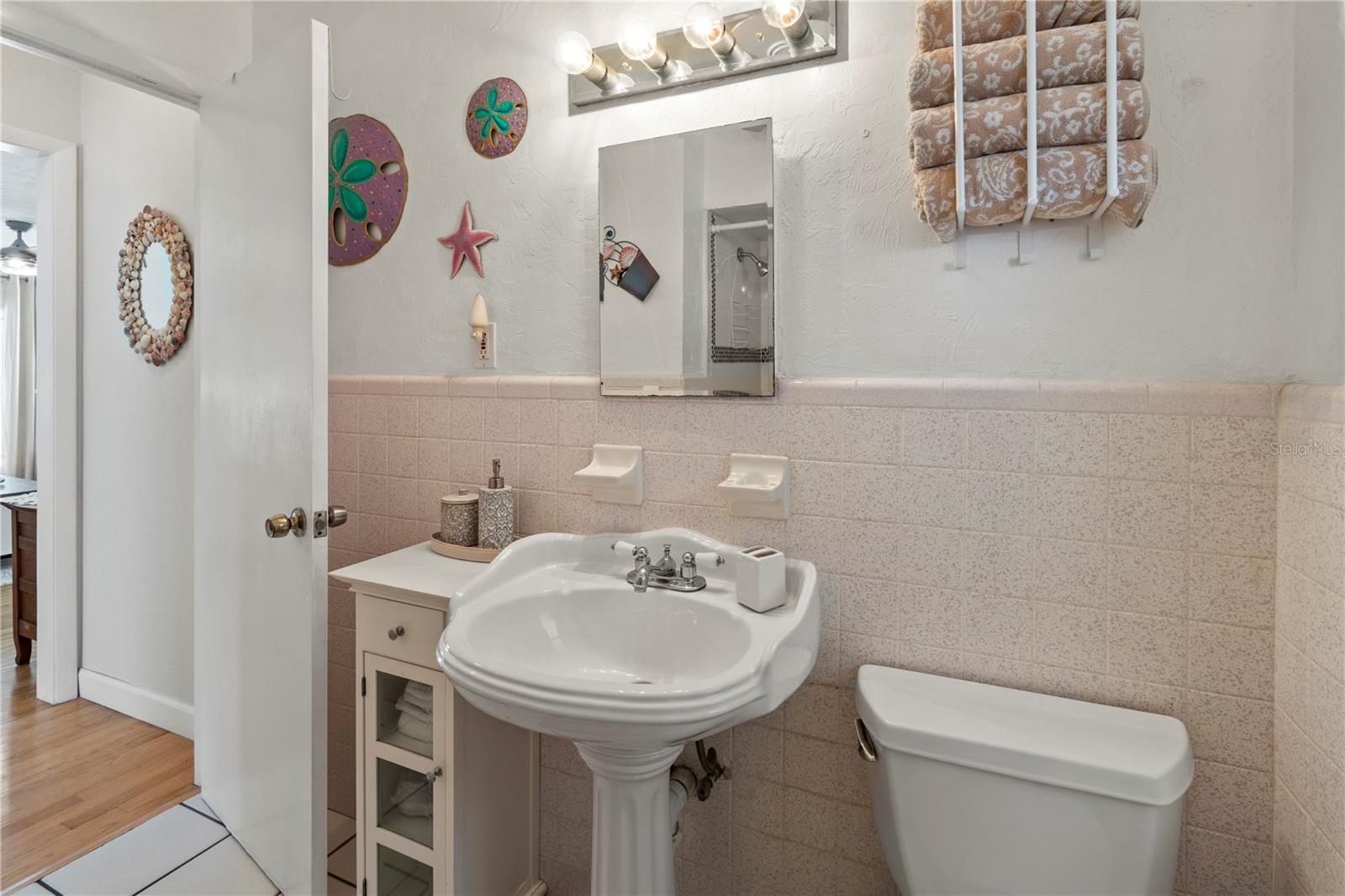 Image 16 of 34 For 2813 Avenue E