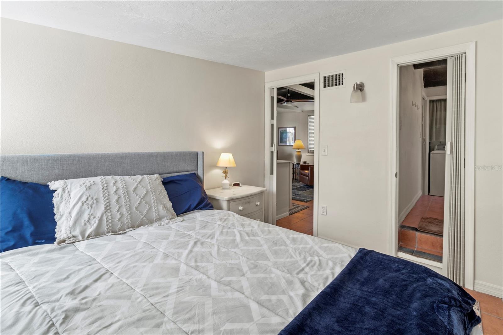 Image 27 of 34 For 2813 Avenue E