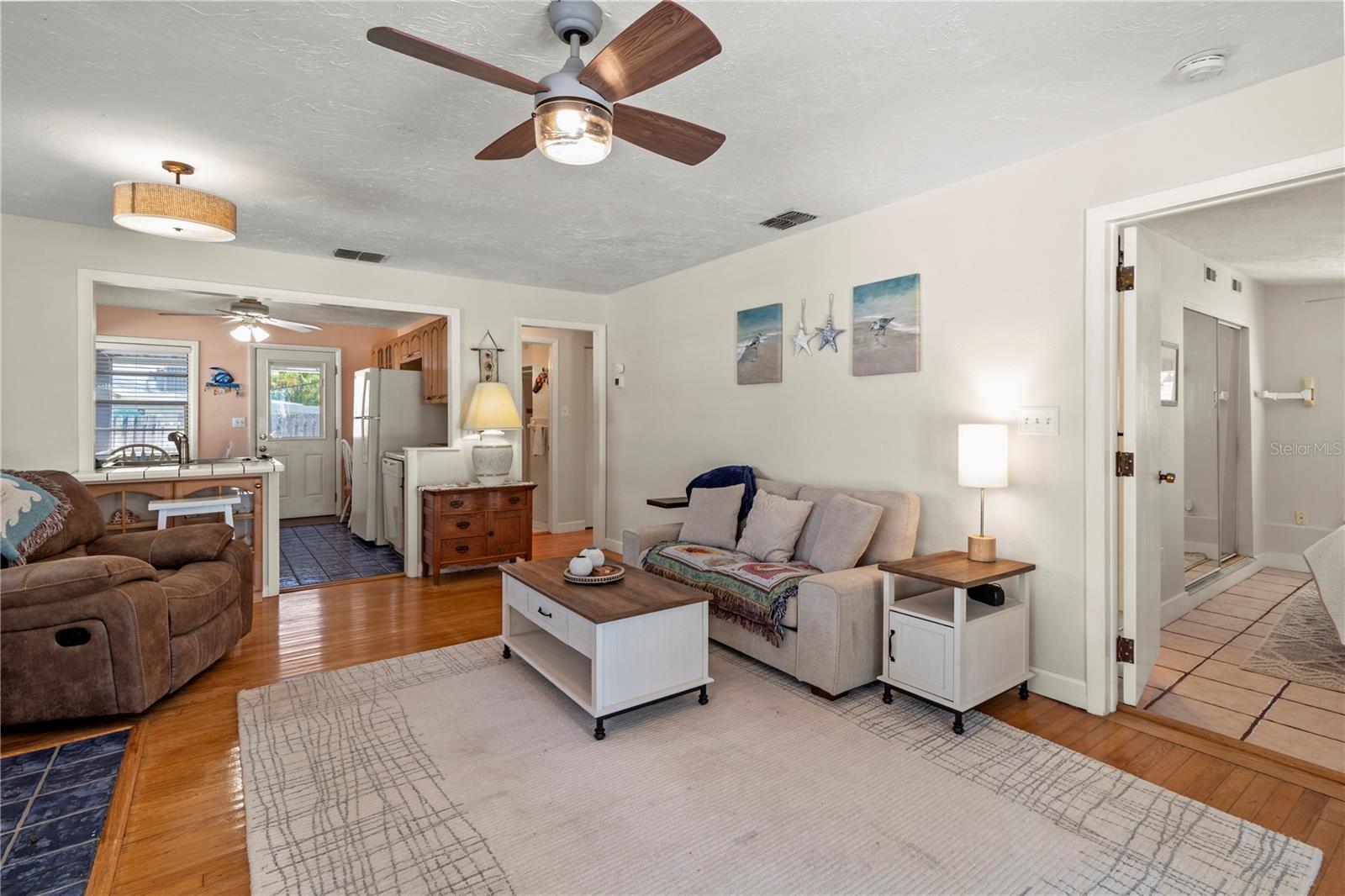 Image 9 of 34 For 2813 Avenue E