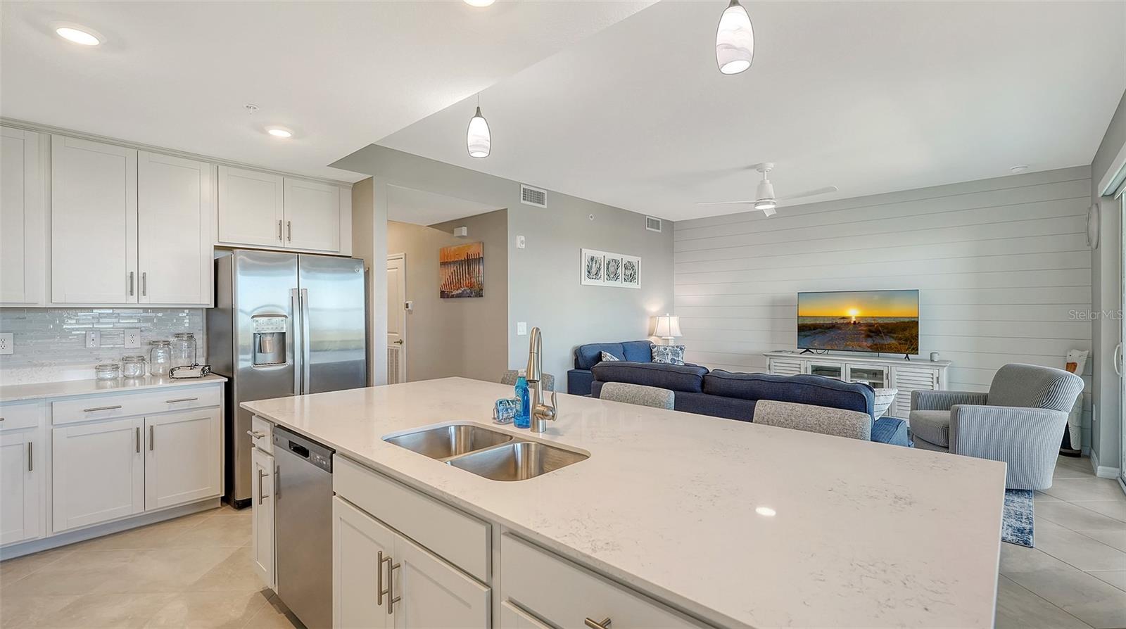 Image 18 of 89 For 17655 Opal Sand Drive 302