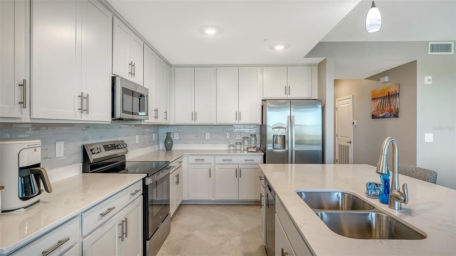 Image 19 of 89 For 17655 Opal Sand Drive 302