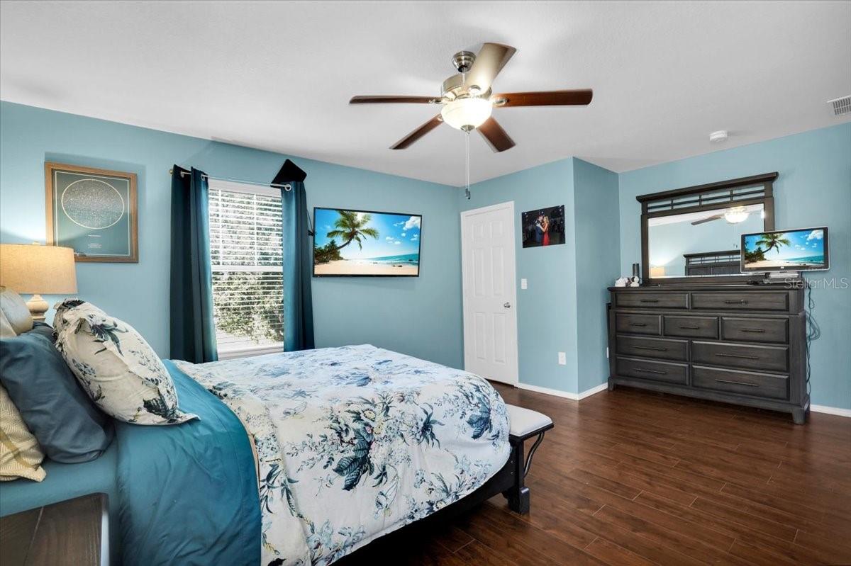 Image 17 of 38 For 9207 English Oaks Lane