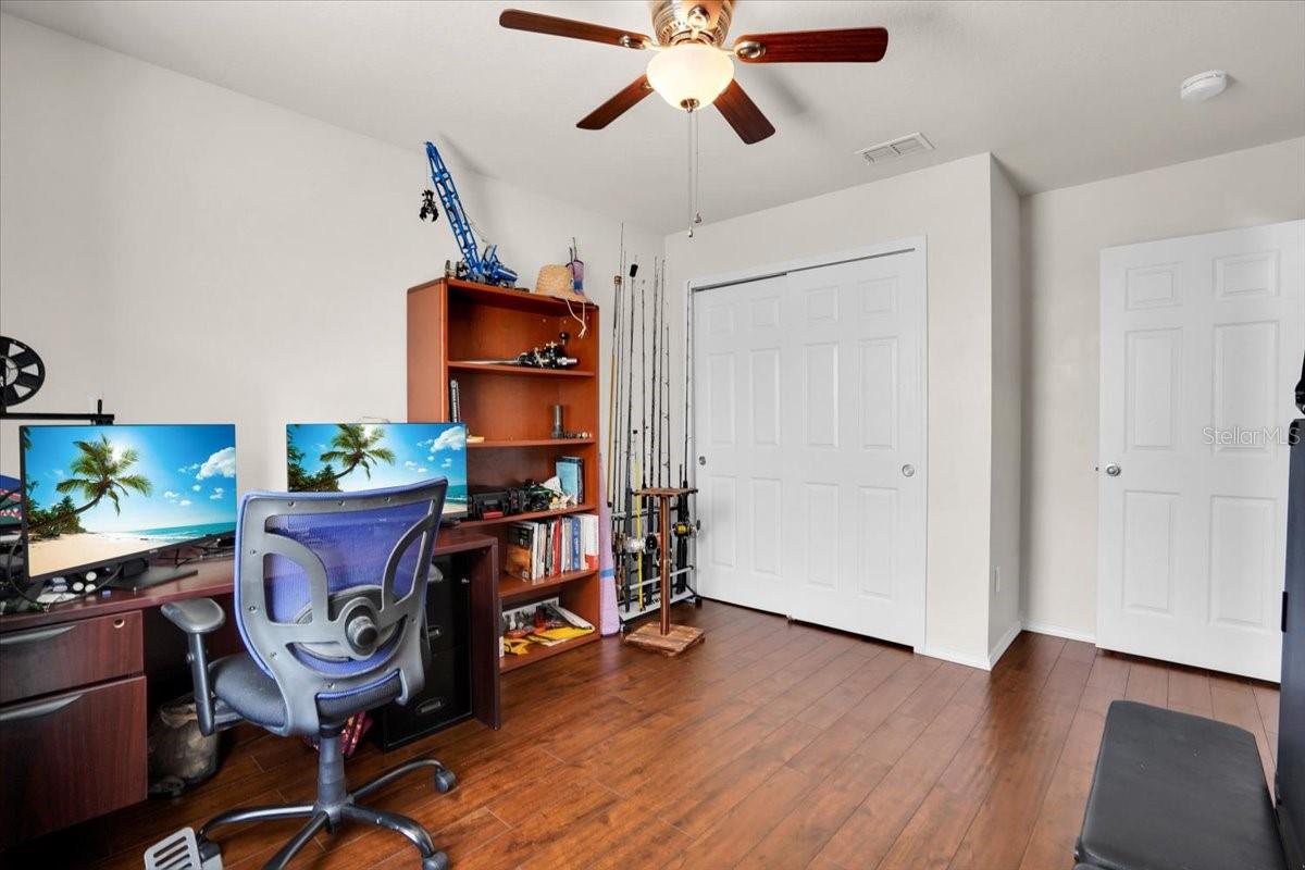 Image 21 of 38 For 9207 English Oaks Lane