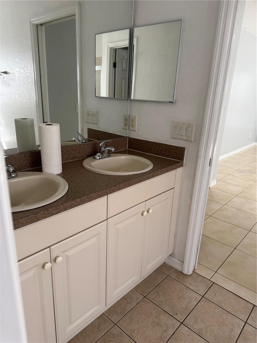 Image 14 of 14 For 2322 29th Avenue E