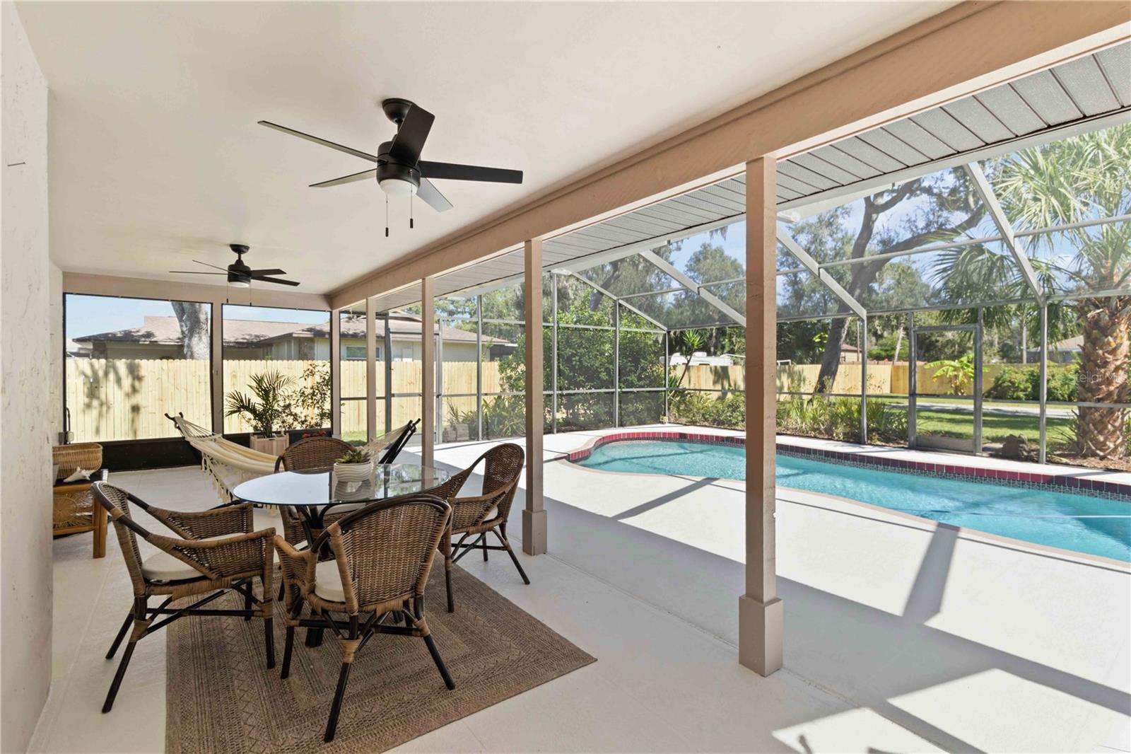 Image 33 of 48 For 5206 Woodlawn Circle E